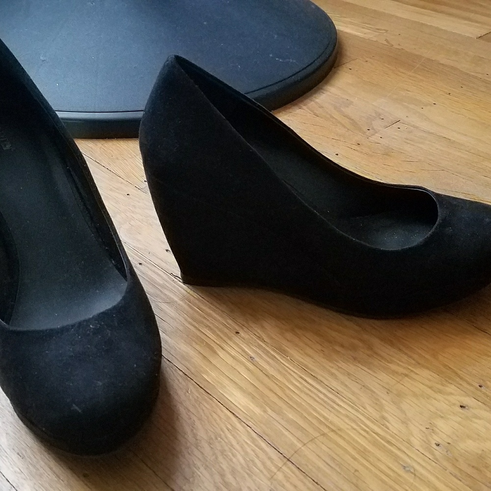 Wedge shoes